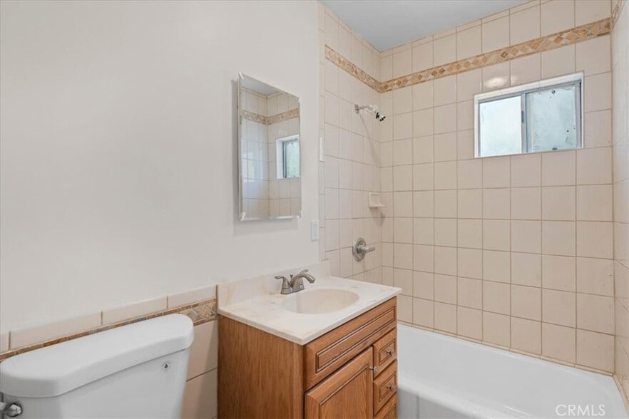 More Photos Of 1901 Hauser Blvd, Los Angeles Apartments For Sale