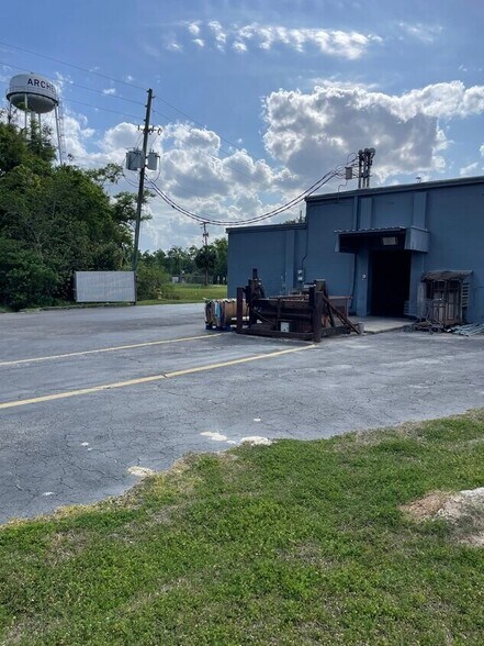 More Photos Of 12859-12871 SW Sr-45, Archer Supermarket For Sale