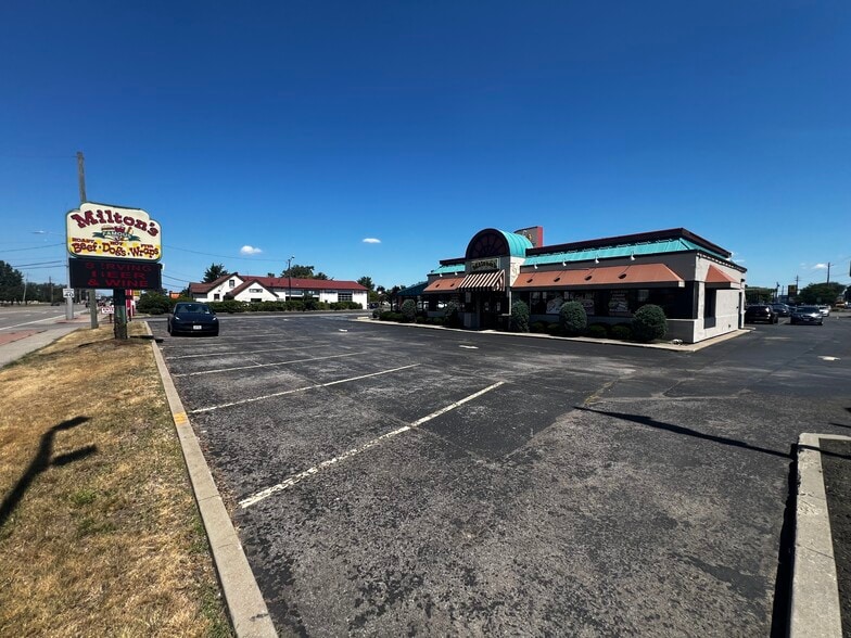 More Photos Of 3425 Union Rd, Buffalo Freestanding For Lease