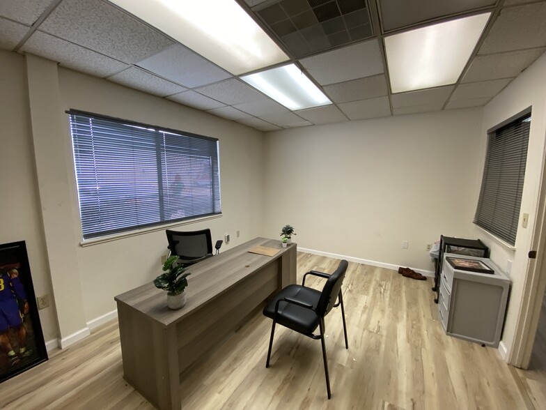 More Photos Of 1117 Lone Palm Ave, Modesto Loft Creative Space For Lease