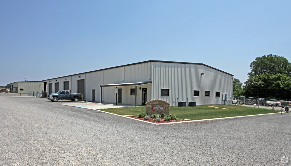 Primary Photo Of 1824 Ranger Hwy, Weatherford Flex For Lease
