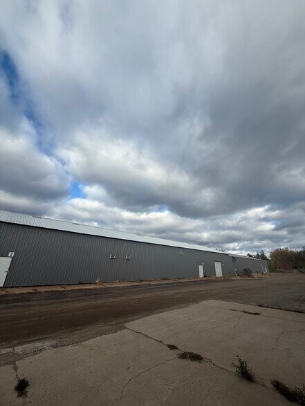 More Photos Of 26615 Fallbrook Ave, Wyoming Warehouse For Sale