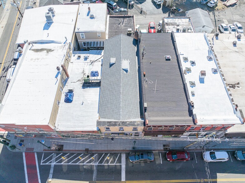 More Photos Of 7 New Main St, Haverstraw Storefront Retail Residential For Lease