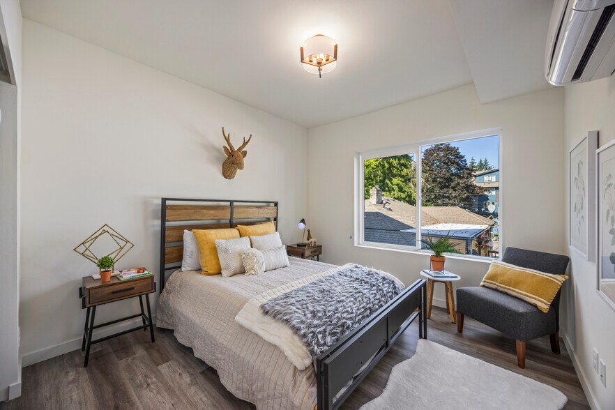 More Photos Of 2152 N 185th St, Shoreline Apartments For Sale