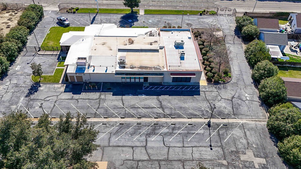 More Photos Of 971 E Broadway Ave, Atwater Office For Lease