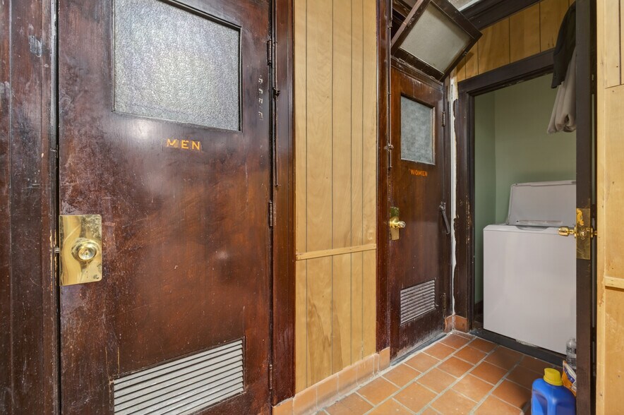 More Photos Of 57-61 S Main St, Waterbury Storefront Retail Office For Sale