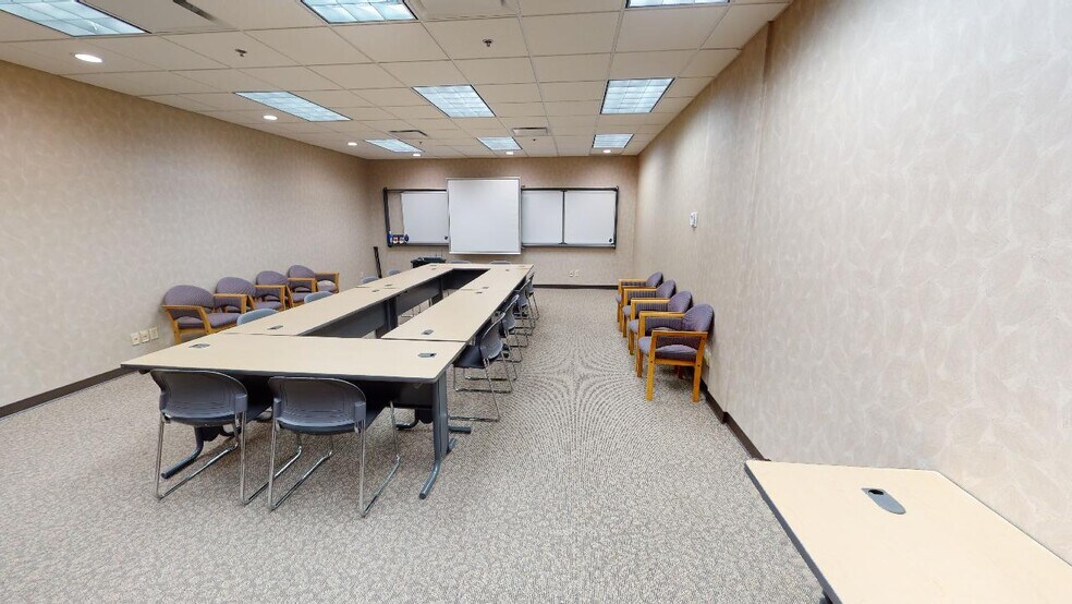 More Photos Of 630 W Carmel Dr, Carmel Office For Lease