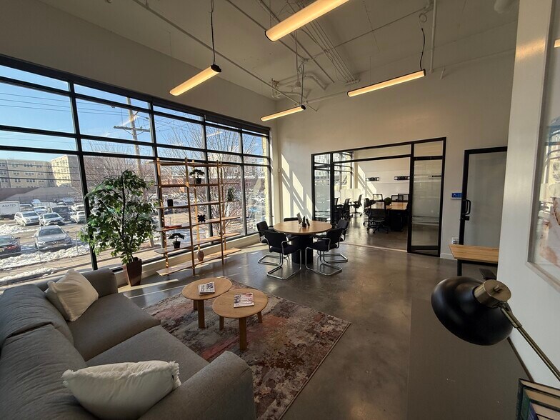 More Photos Of 52 Union St, Elizabeth Apartments For Lease