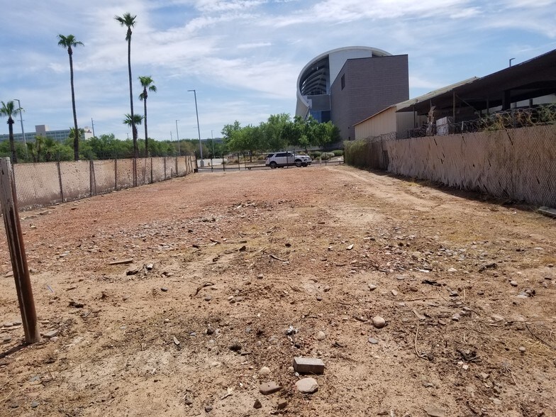 More Photos Of 26 S 41st Pl, Phoenix Land For Lease