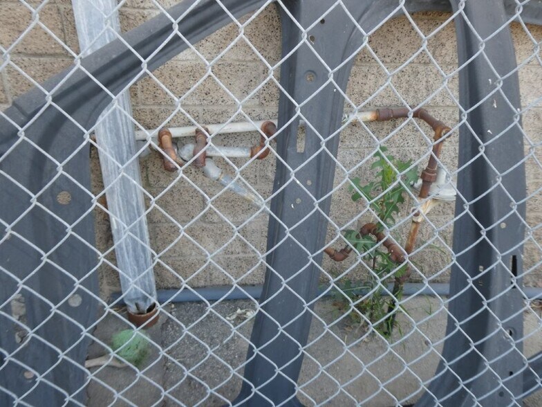 More Photos Of 1501 Celis St, San Fernando Auto Repair For Sale