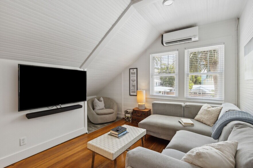 More Photos Of 1103 Ocean Blvd, Saint Simons Island Apartments For Sale