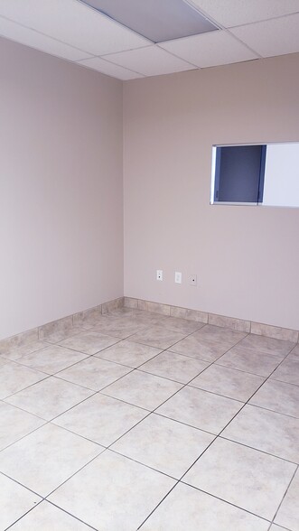 More Photos Of 8230 W Charleston Blvd, Las Vegas Medical For Sale