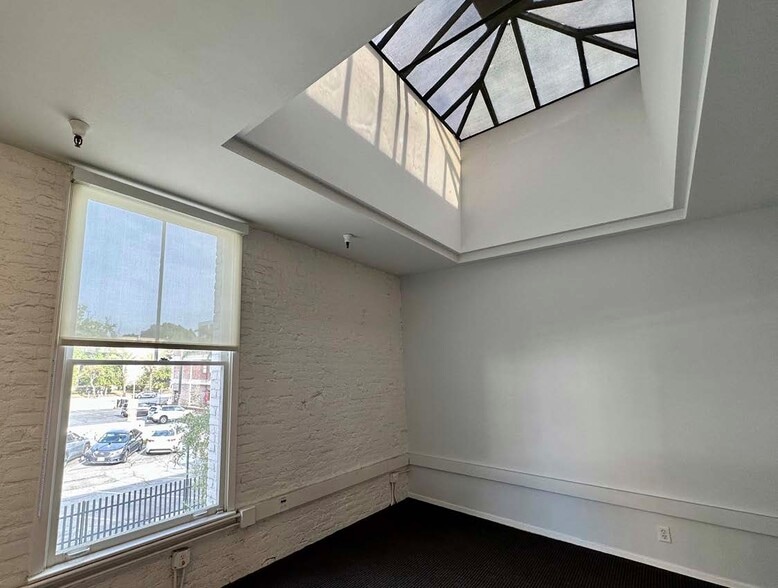 More Photos Of 101 E Green St, Pasadena Loft Creative Space For Lease