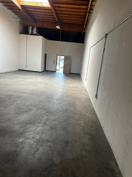 More Photos Of 2600 Temple Heights Dr, Oceanside Manufacturing For Lease