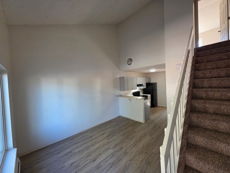 More Photos Of 129 Wellington St, Fountain Apartments For Sale