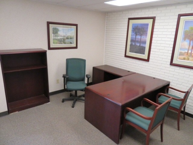 More Photos Of 2500 Charleston Hwy, Cayce Bank For Lease