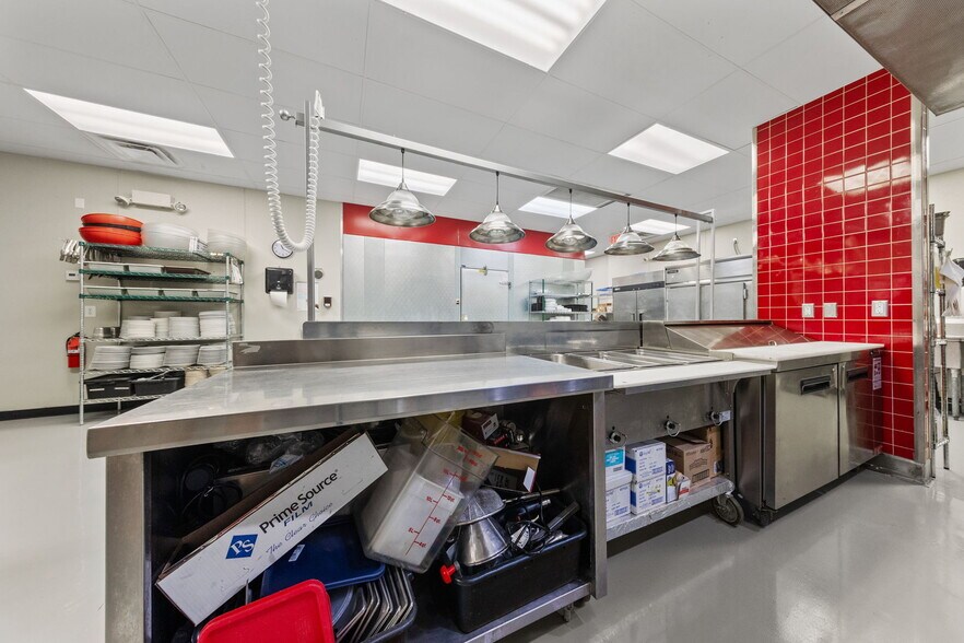 More Photos Of 553 California Ave, Boulder City Restaurant For Sale