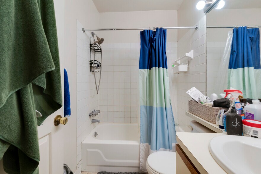 More Photos Of 645 N Paca St, Baltimore Apartments For Sale