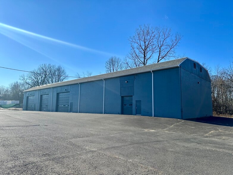 More Photos Of 61 Ffyler Pl, Suffield Unknown For Lease