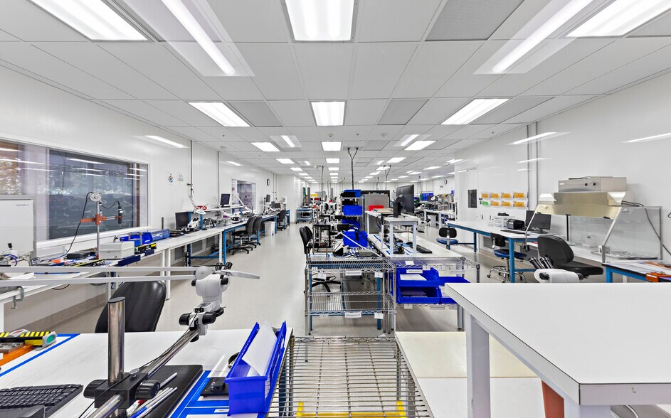 More Photos Of 501 Mercury Dr, Sunnyvale Research And Development For Lease