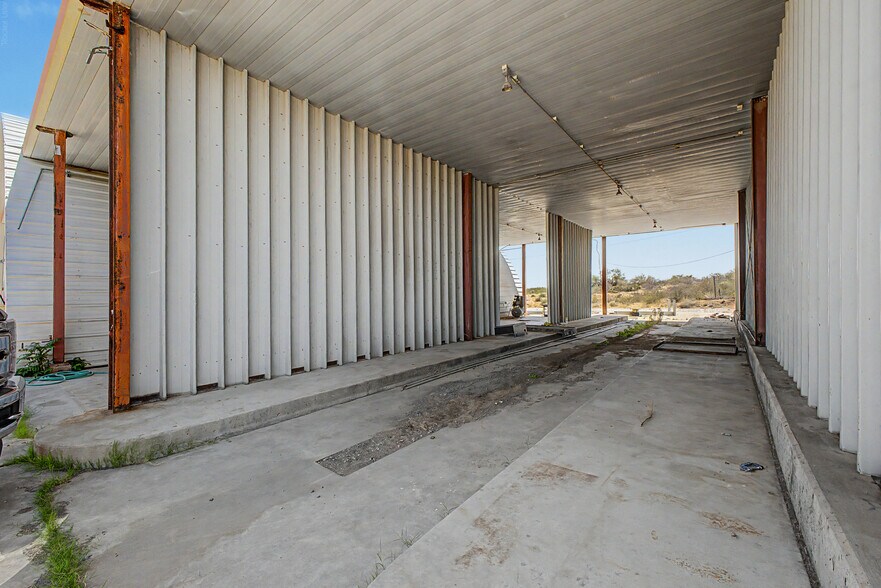 More Photos Of 407 E Main St, San Manuel Warehouse For Sale