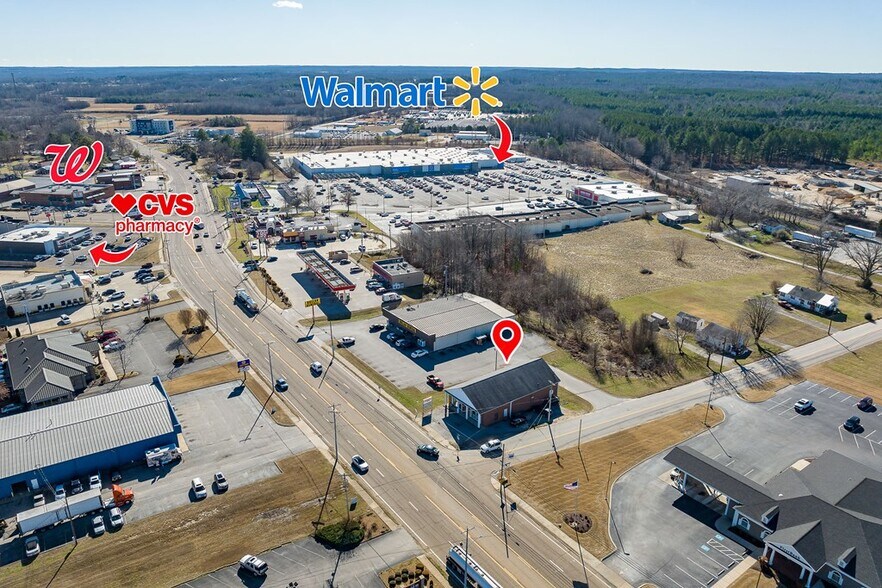More Photos Of 1102 Mineral Wells Ave, Paris Office For Sale