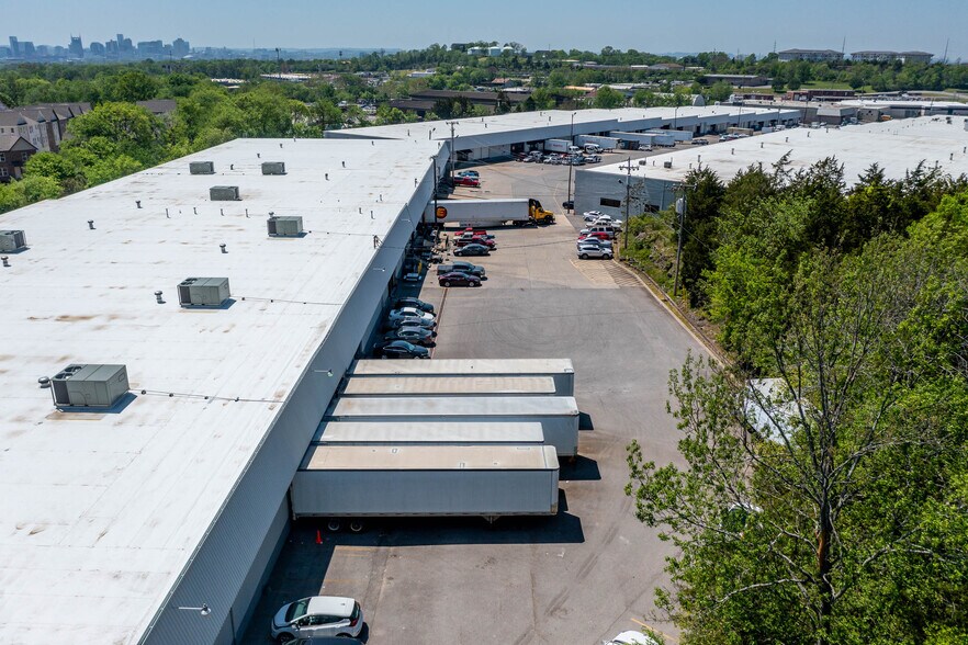 More Photos Of 3310-3422 Ambrose Ave, Nashville Unknown For Lease