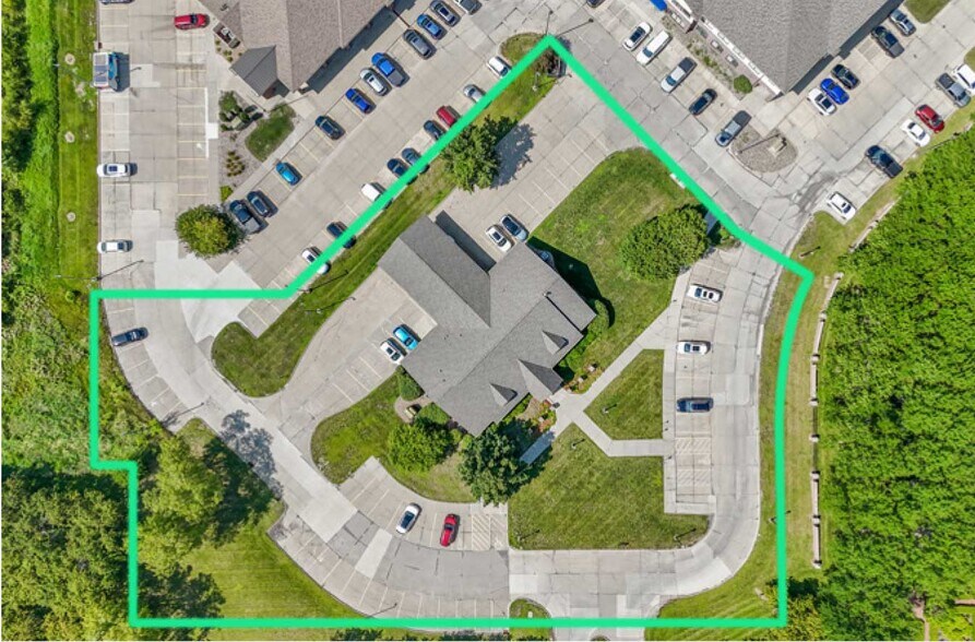 More Photos Of 6105 NW 86th St, Johnston Medical For Sale