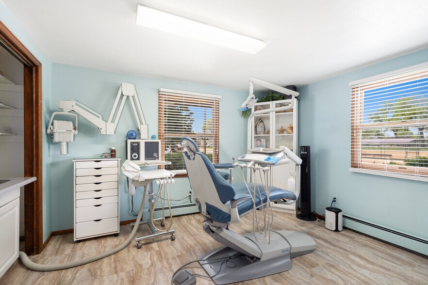 More Photos Of 430 Bimson Ave, Berthoud Medical For Sale