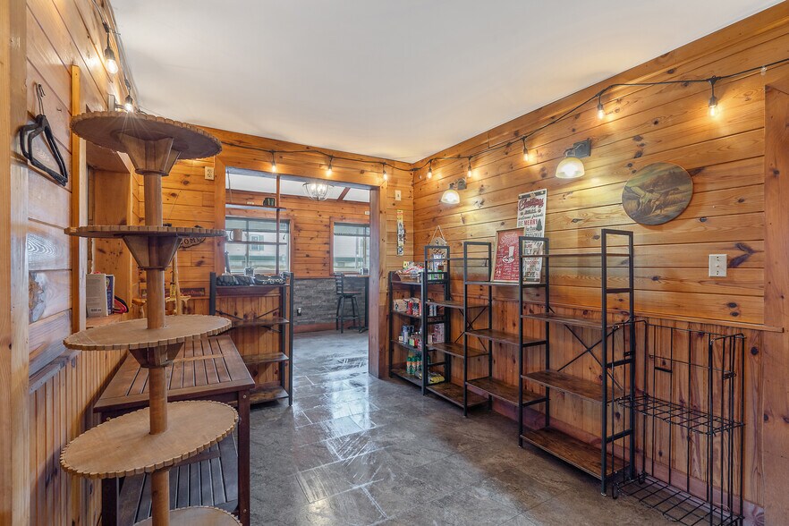 More Photos Of 2107 N Osceola Rd, Camden Service Station For Sale