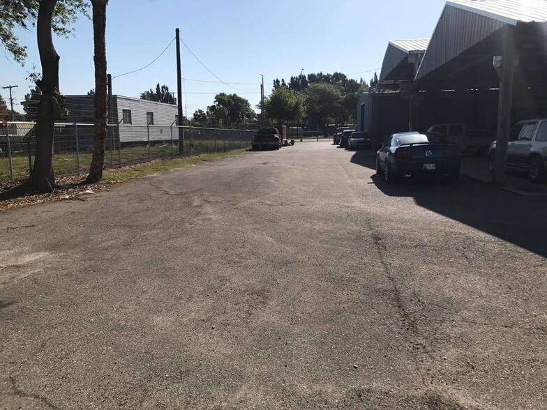 More Photos Of 10905 S US Highway 41, Gibsonton Warehouse For Lease