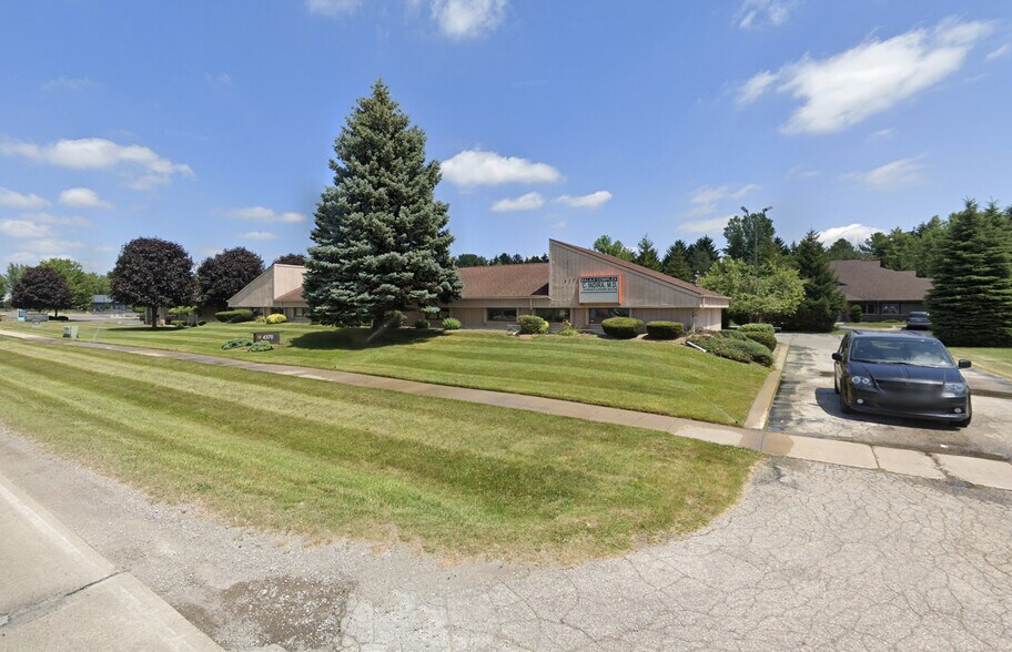 More Photos Of 4370 Fashion Square Blvd, Saginaw Medical For Sale