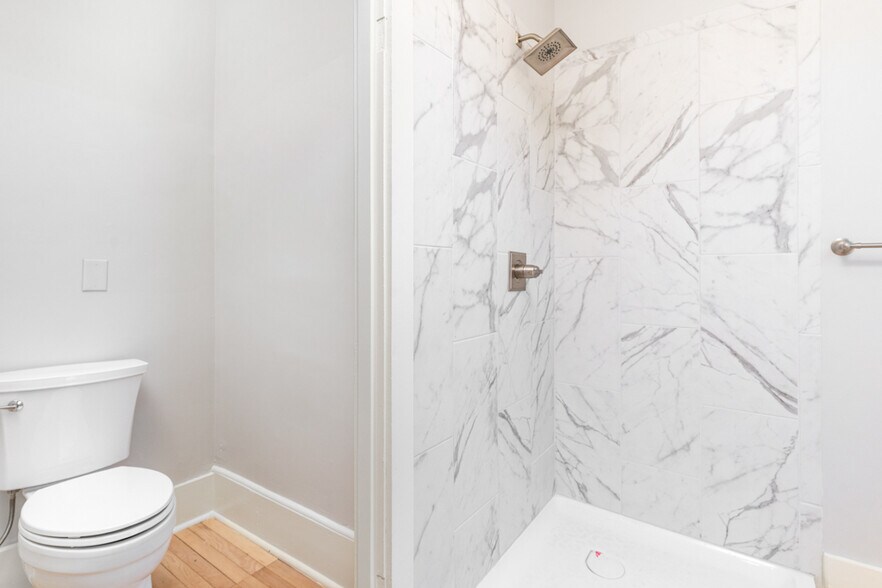 More Photos Of 736 Forest Ave, Portland Office Residential For Sale