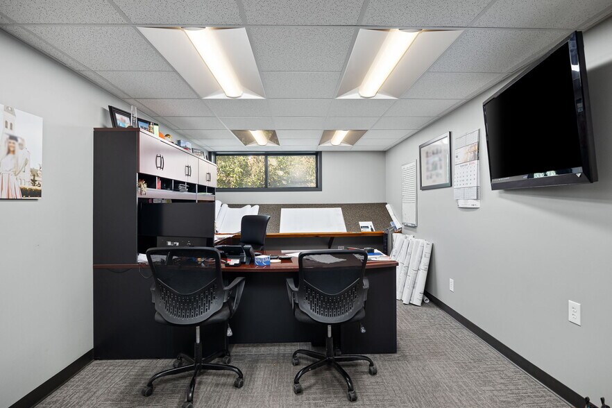 More Photos Of 2302 Highly St, Saint Joseph Warehouse For Sale