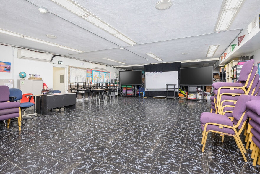 More Photos Of 400 S Santa Fe Ave, Compton Religious Facility For Sale