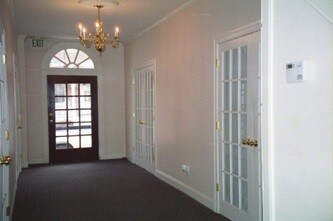 More Photos Of 56 Main St, Southampton Office For Lease