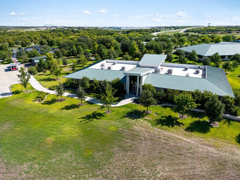 More Photos Of 4001 Central Pointe Pky, Temple Office For Lease
