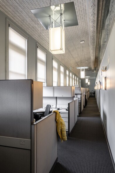 More Photos Of 632 Russell St, Covington Research And Development For Sale