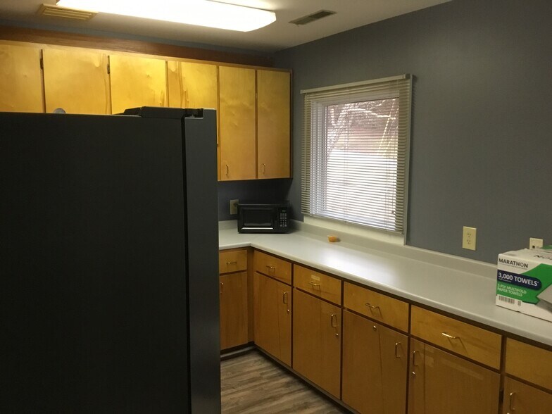 More Photos Of 554 Memorial Drive Ext, Greer Medical For Lease