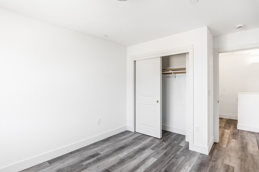 More Photos Of 2409 Cava Ct, Sacramento Apartments For Sale