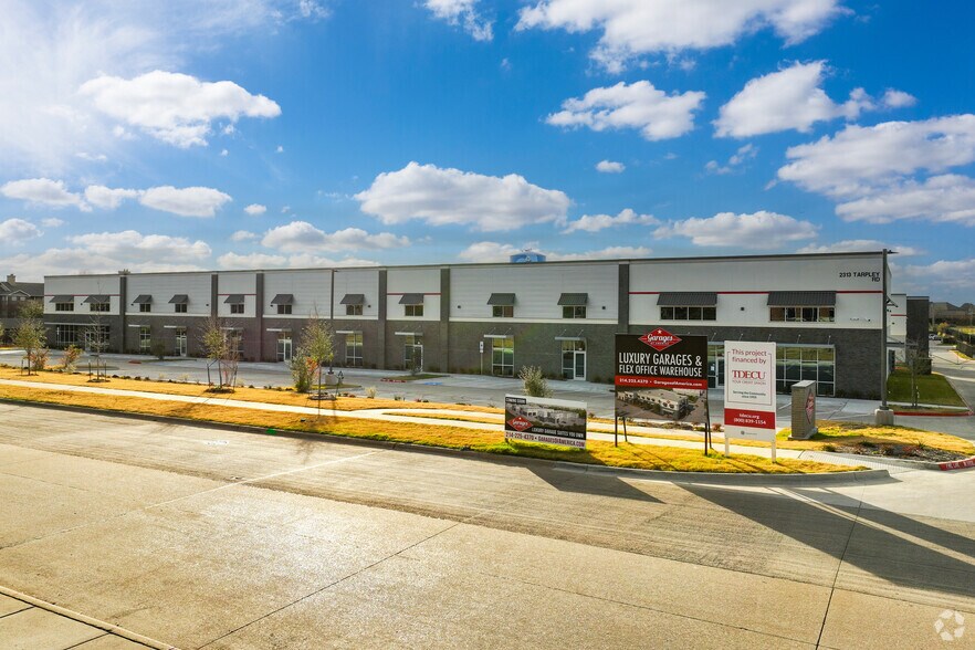 More Photos Of 2313 Tarpley Rd, Carrollton Showroom For Sale