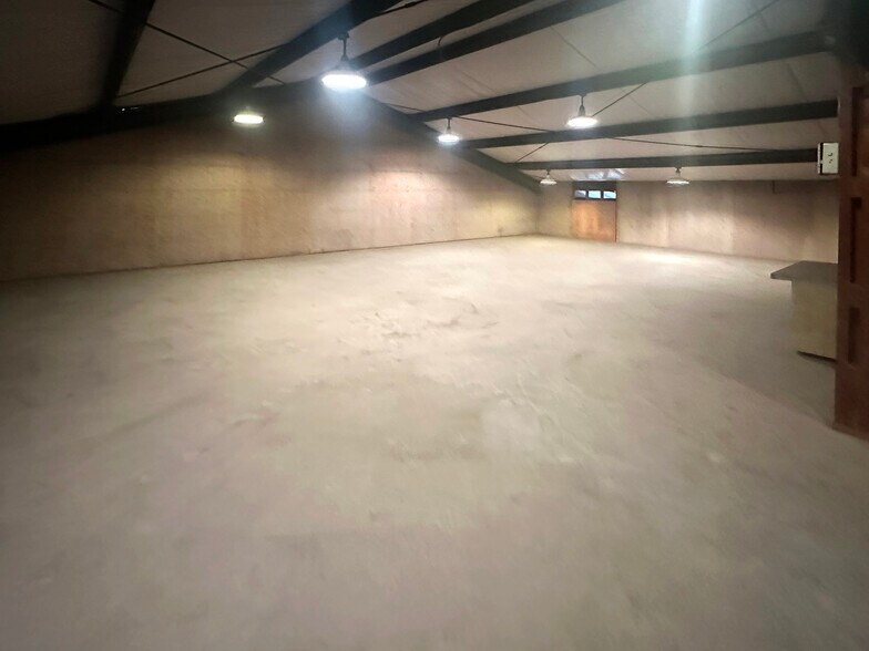 More Photos Of 1100 W Del Norte St, Eureka Truck Terminal For Lease