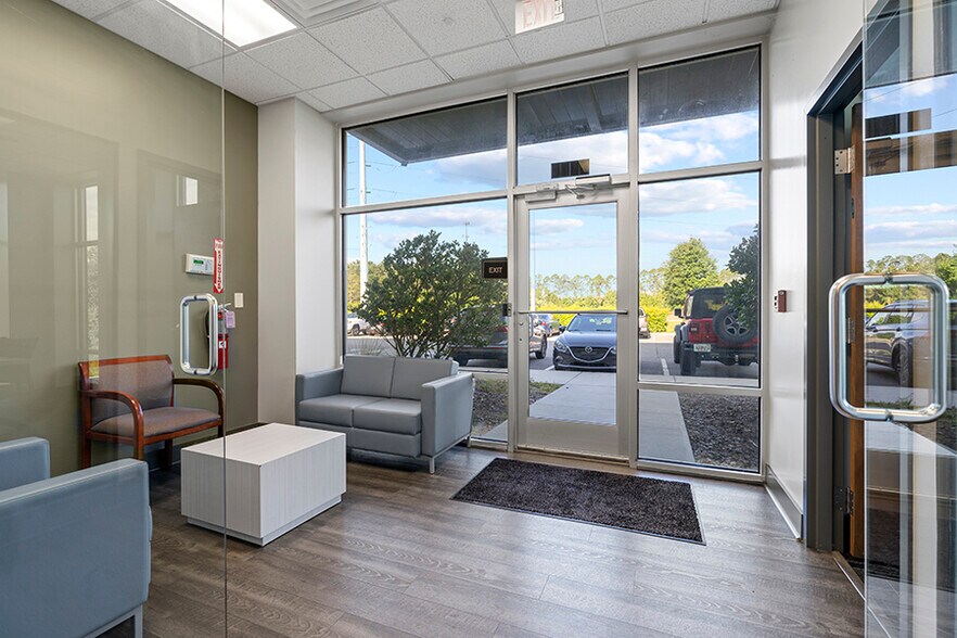 More Photos Of 4010 Deerpark Blvd, Elkton Manufacturing For Sale