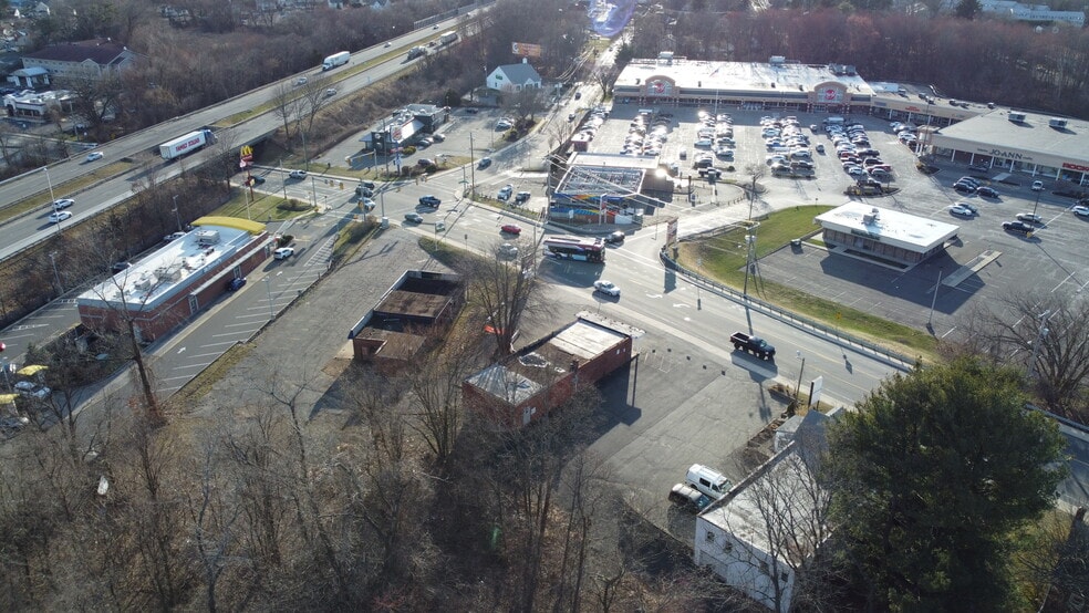 More Photos Of 430 Center St, Ludlow Auto Repair For Sale