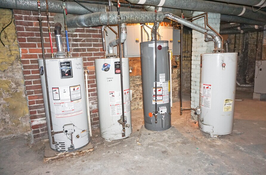 More Photos Of 257 Washington St NW, Warren Multifamily For Sale