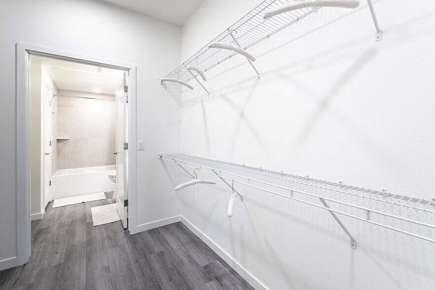 More Photos Of 1040 Santa Fe Dr, Denver Apartments For Lease