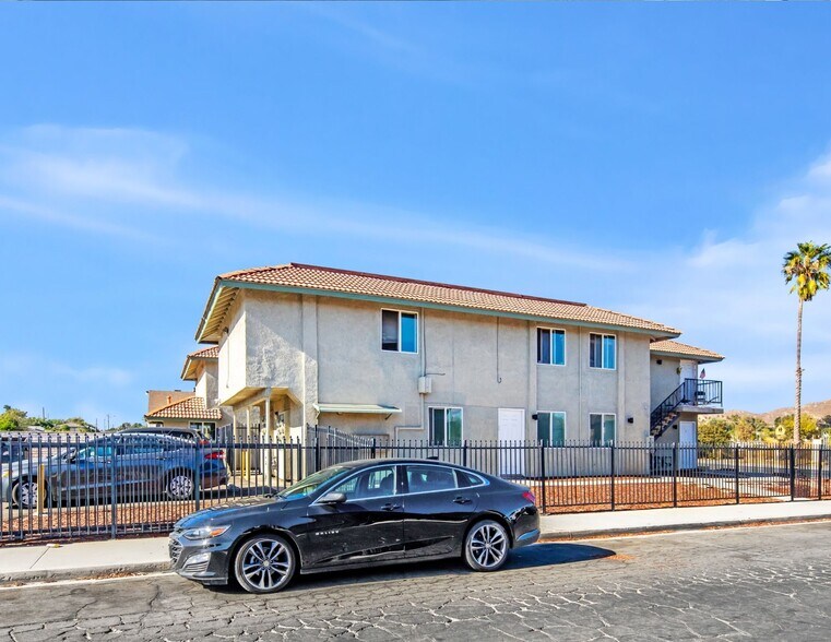 More Photos Of 5748 Tilton Ave, Jurupa Valley Apartments For Sale