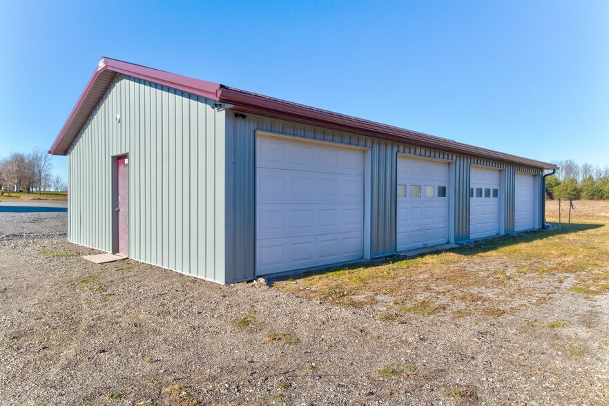 More Photos Of 5773 E Main Street Rd, Batavia Warehouse For Lease