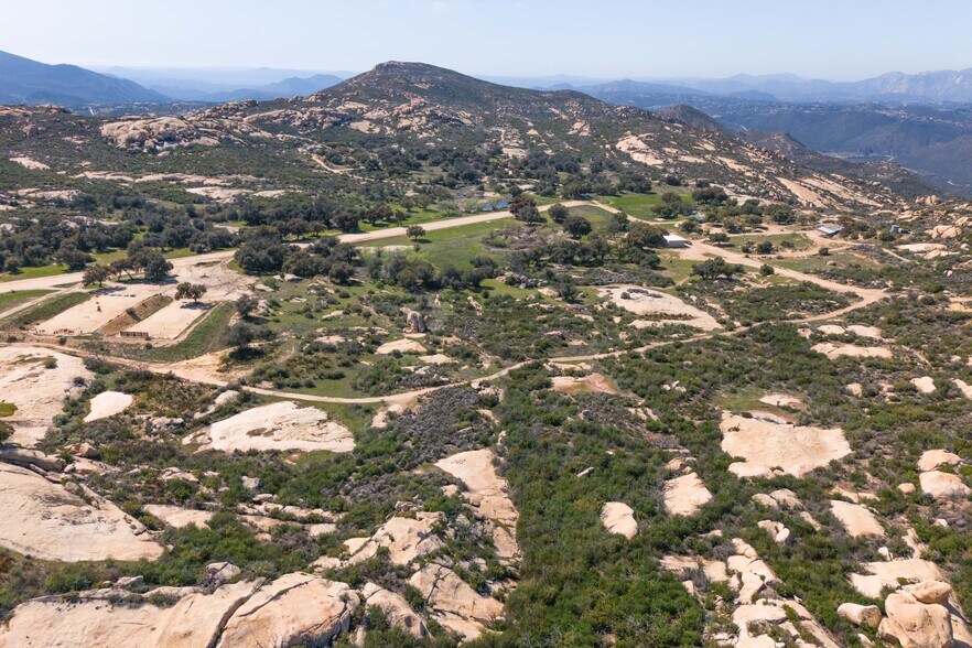 More Photos Of 19191 High Glen Rd, Alpine Specialty For Sale