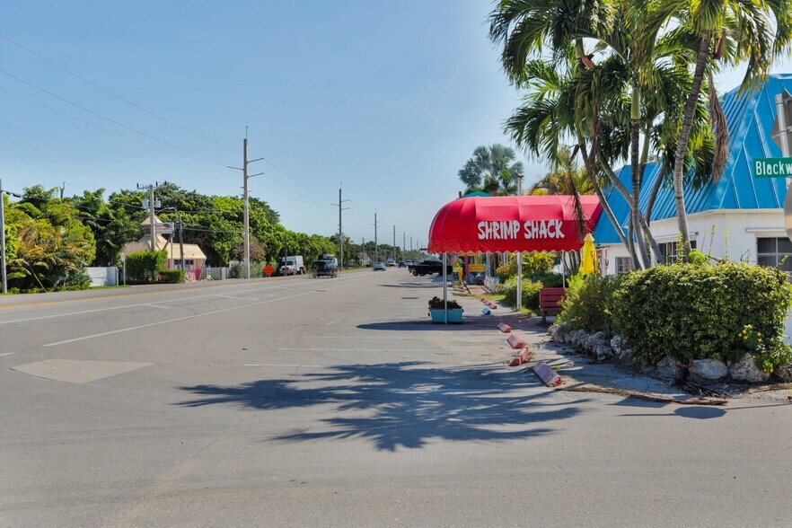 More Photos Of 81901 Overseas Hwy, Islamorada Restaurant For Sale
